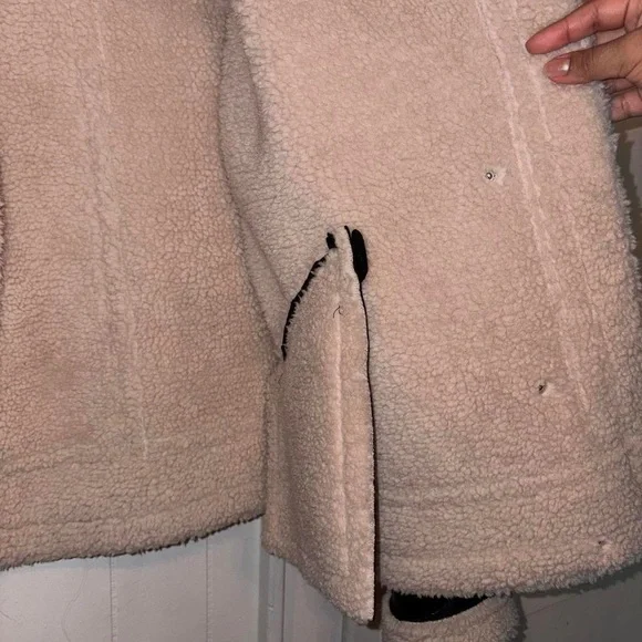 Black Shearling-Lined Leather Jacket with Cream Sherpa Trim - Picture 9 of 12